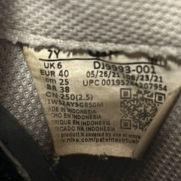 Nike Air Force 1 LV8 EMB (GS) Black Red Gray Sneakers Youth 7 - Picture 9 of 9